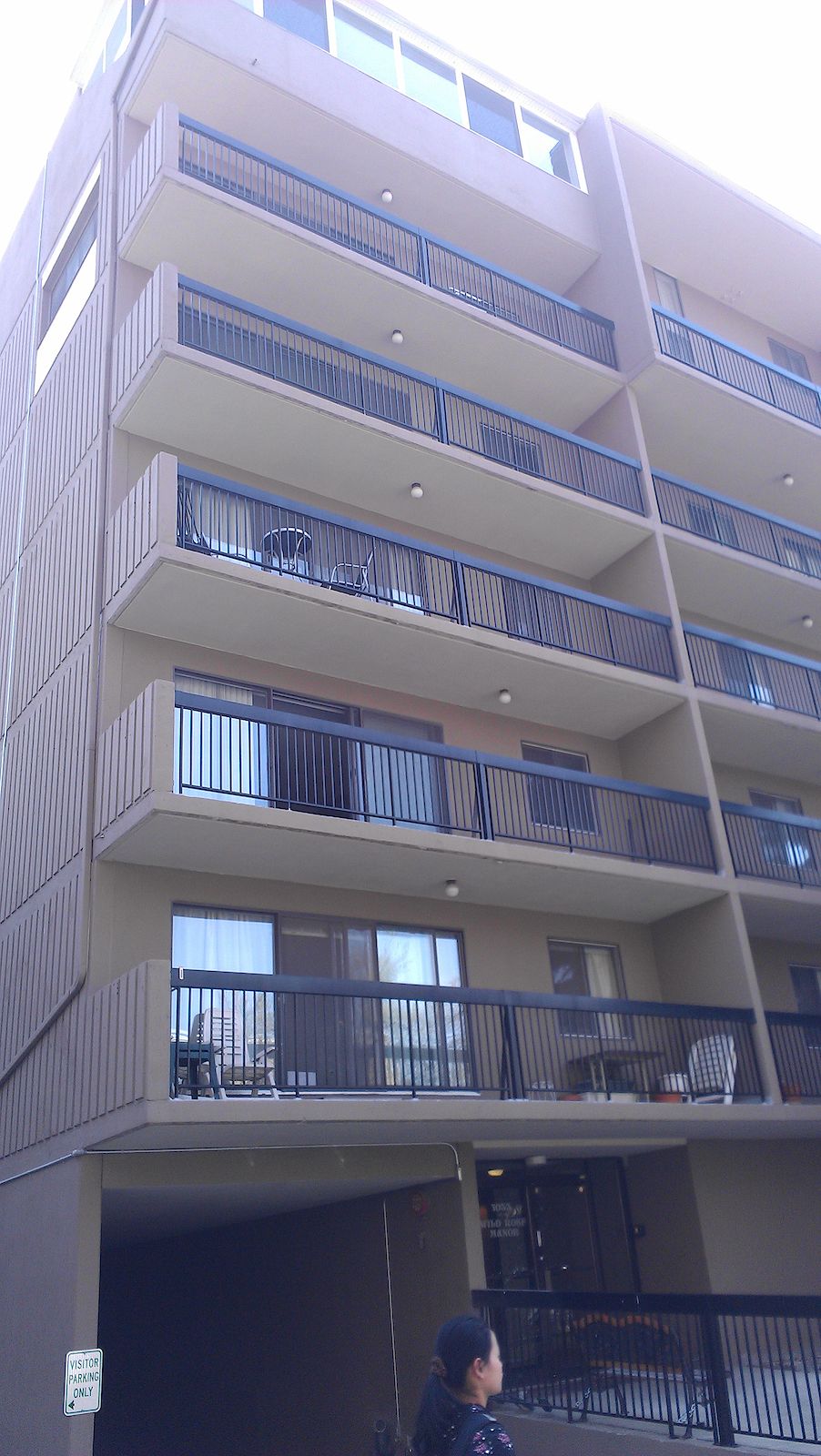 2 bedroom apartment Beltline 1550 includes indoor parking ONE MONTH FREE RentEasy.ca