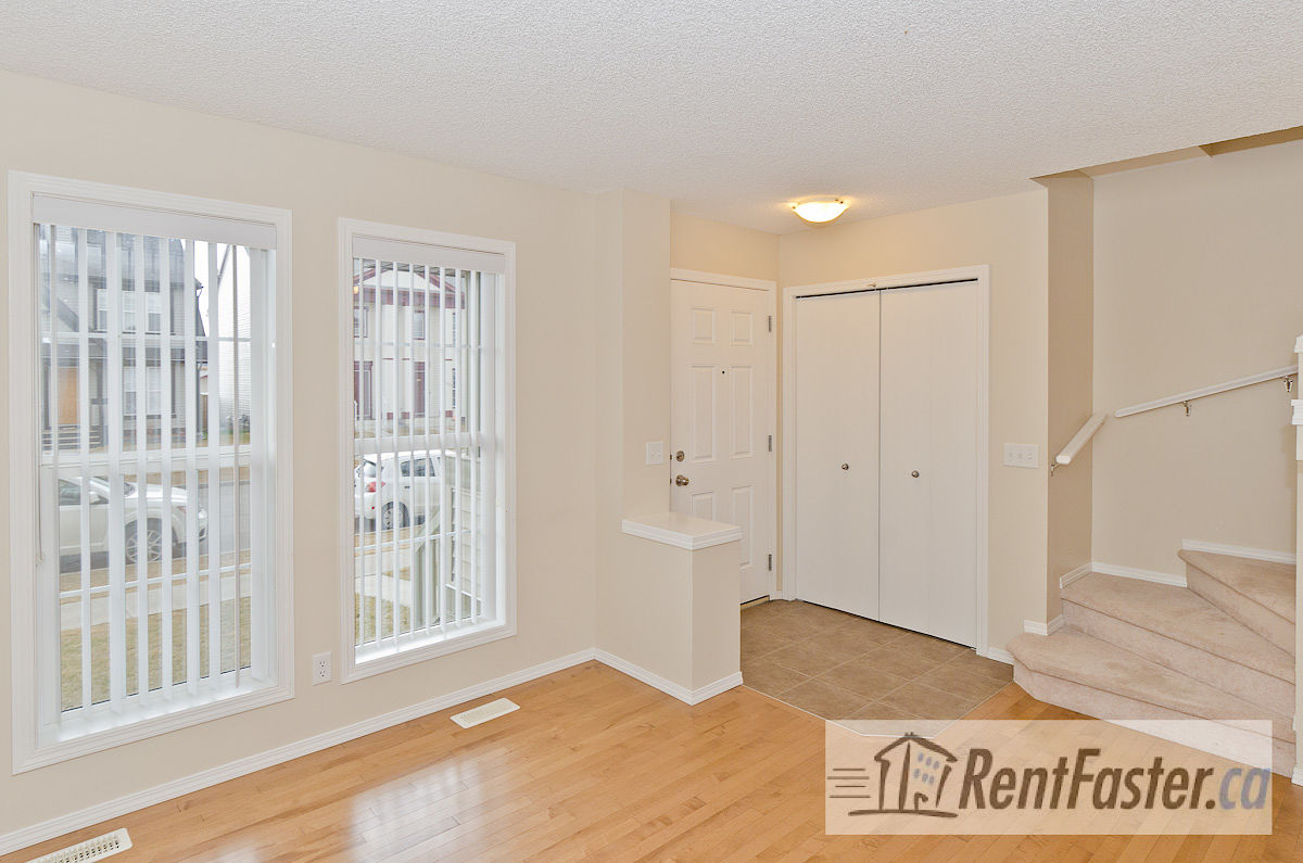 DUPLEX IN SE COMMUNITY OF "ELGIN" RentEasy.ca